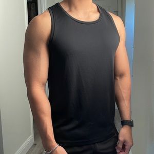 Ten Thousand Black Lightweight Tank